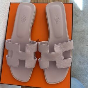 Women’s Hermes Oran Sandals - Rose Porcelaine